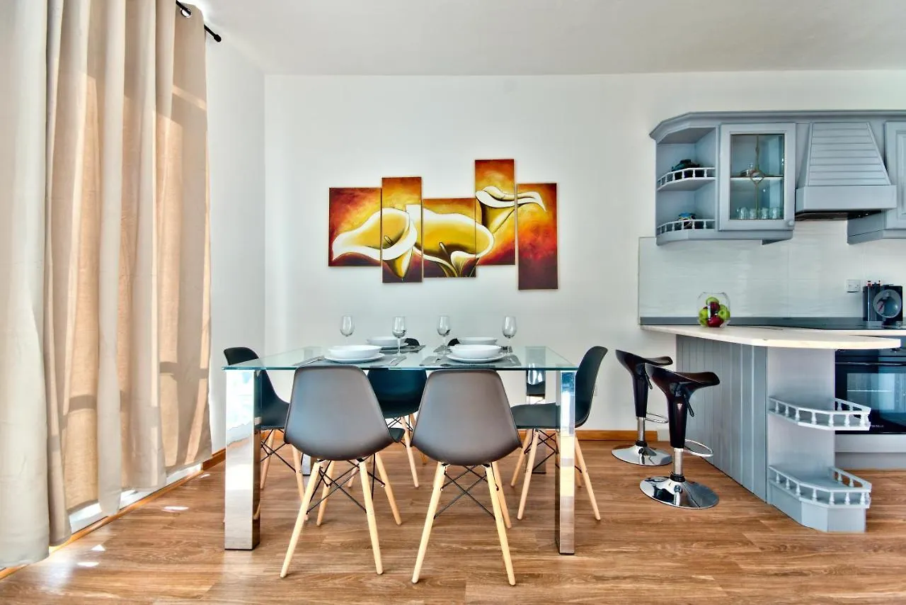 Bastions Seaview Apartments And Duplex Penthouse In Sliema By Shortletsmalta