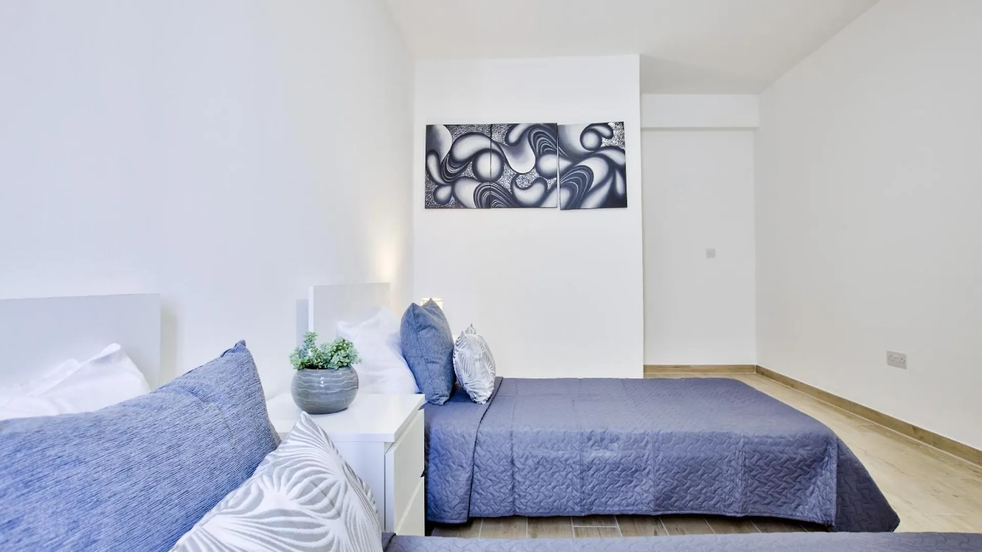 Bastions Seaview Apartments And Duplex Penthouse In Sliema By Shortletsmalta