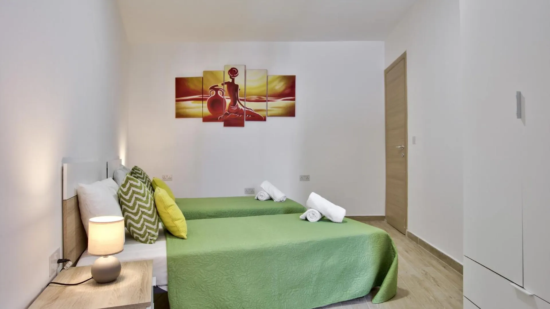 Bastions Seaview Apartments And Duplex Penthouse In Sliema By Shortletsmalta